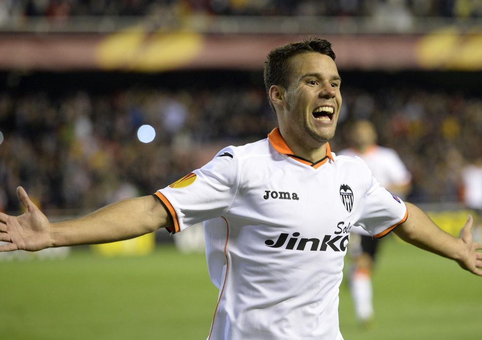 Foto: Juan Bernat celebra un gol con el Valencia la pasada temporada.
