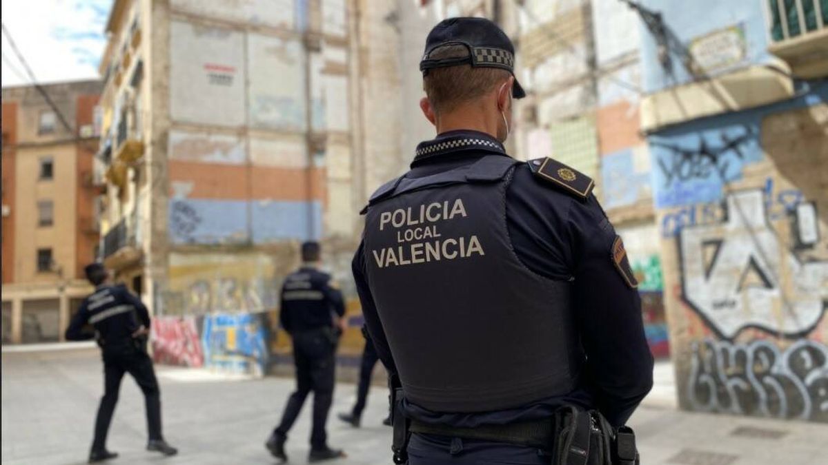 Detenido un hombre tras agredir a su mujer en presencia de su hija en Valencia