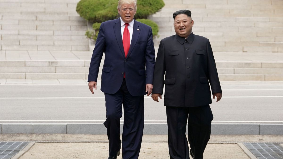 "Es bueno llevarse bien con alguien que tiene armas nucleares": Trump elogia a Kim Jong Un