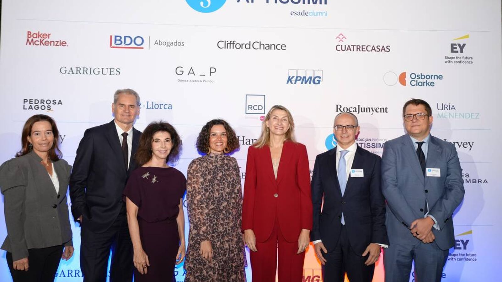 Almudena Arpón de Mendívil, Esteve, Moeve y la Asociación Internacional de Jóvenes Abogados, Premios ‘Aptíssimi’ de Esade Alumni