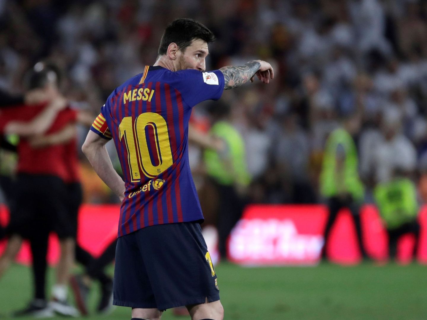Excepto Messi y pocos más, nadie está a salvo de las críticas en el Barcelona. (EFE)