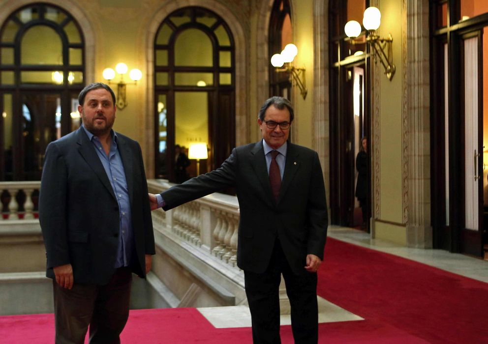 Foto: El presidente de la Generalitat, Artur Mas, recibe a Oriol Junqueras (Efe)