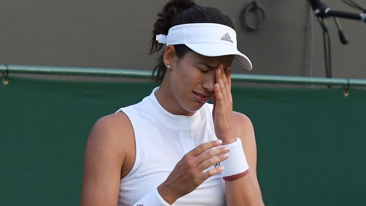La reacción de Muguruza tras perder en la segunda ronda de Wimbledon. (EFE)