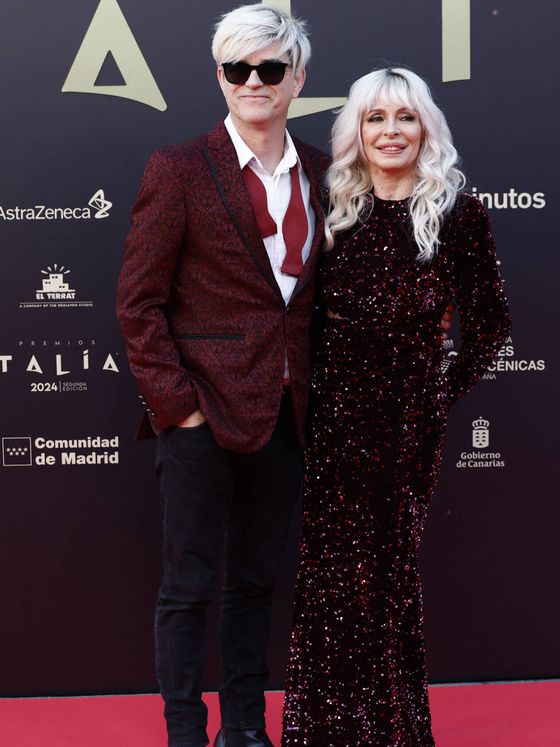 El dúo Nebulossa, en la alfombra roja de la II edición de los Premios Talía. (Gtres)