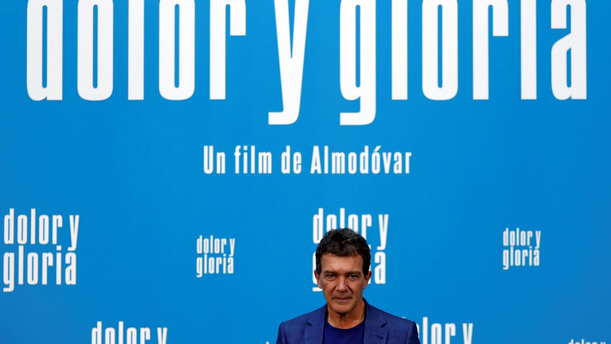 Banderas: "Si en Hollywood hacen Coca-Cola, Pedro Almodóvar hace vino serio"