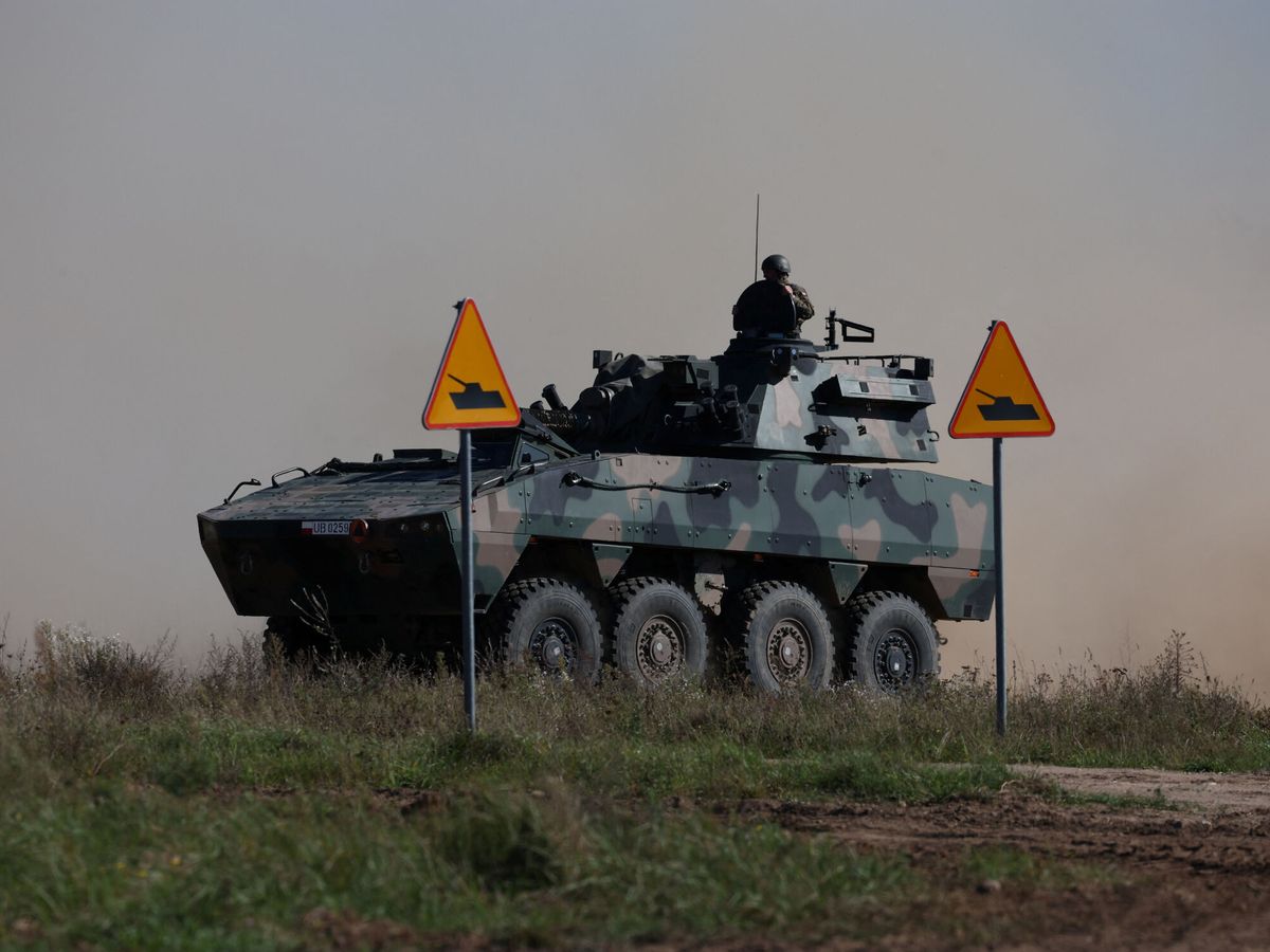 Foto: Maniobras de la OTAN en el campo polaco de Bemowo Piskie. (Reuters)