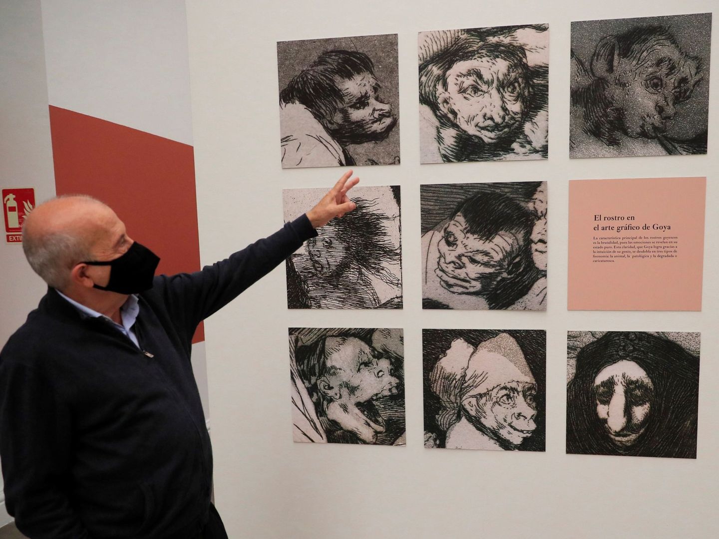 Un mural de la exposición 'Goya, tres lecturas: la mujer, la guerra y el rostro'. (EFE)