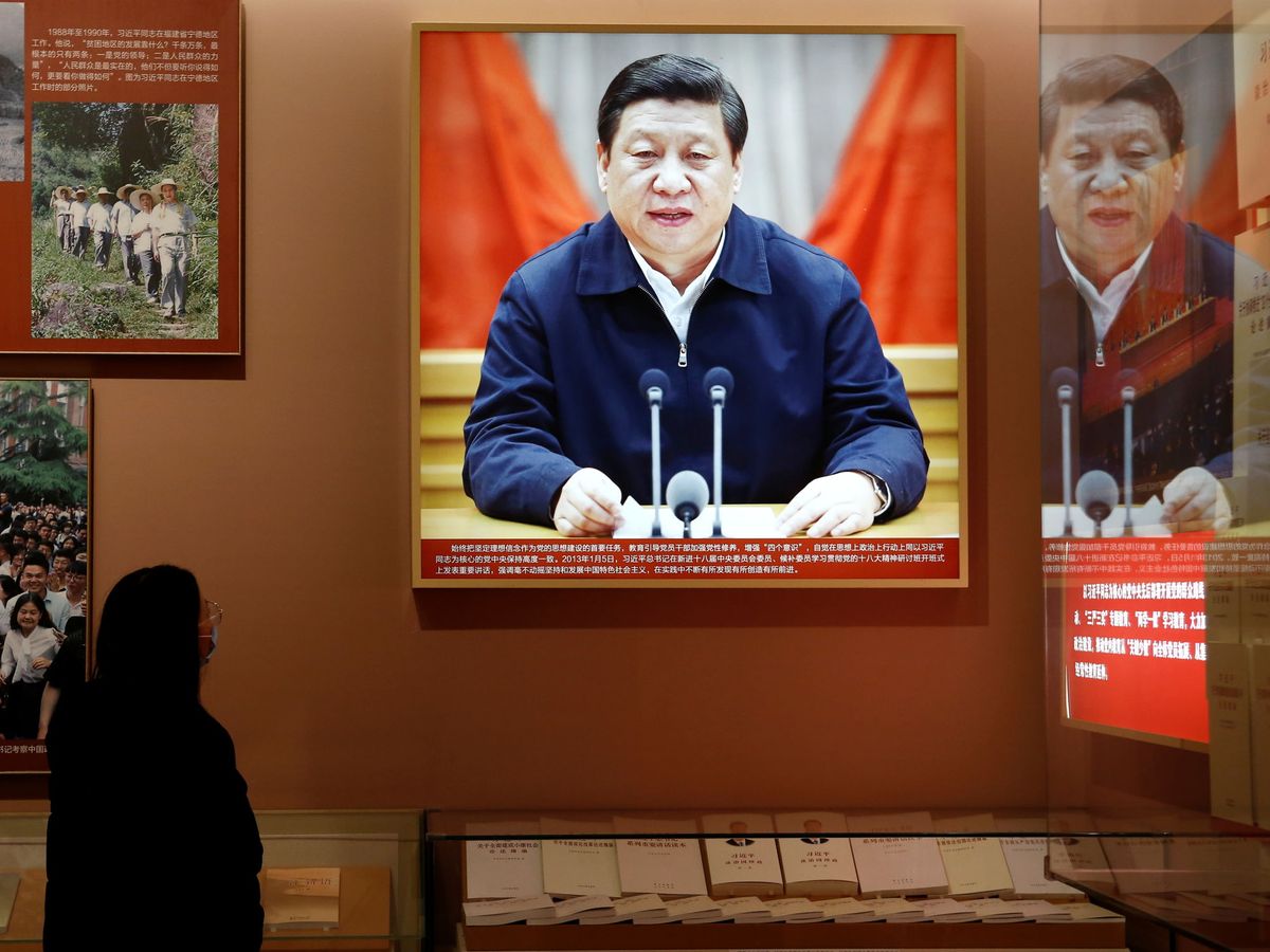 Foto: La imagen del presidente chino, Xi Jinping, en una exposición en el Museo Nacional de Pekín. (Reuters)