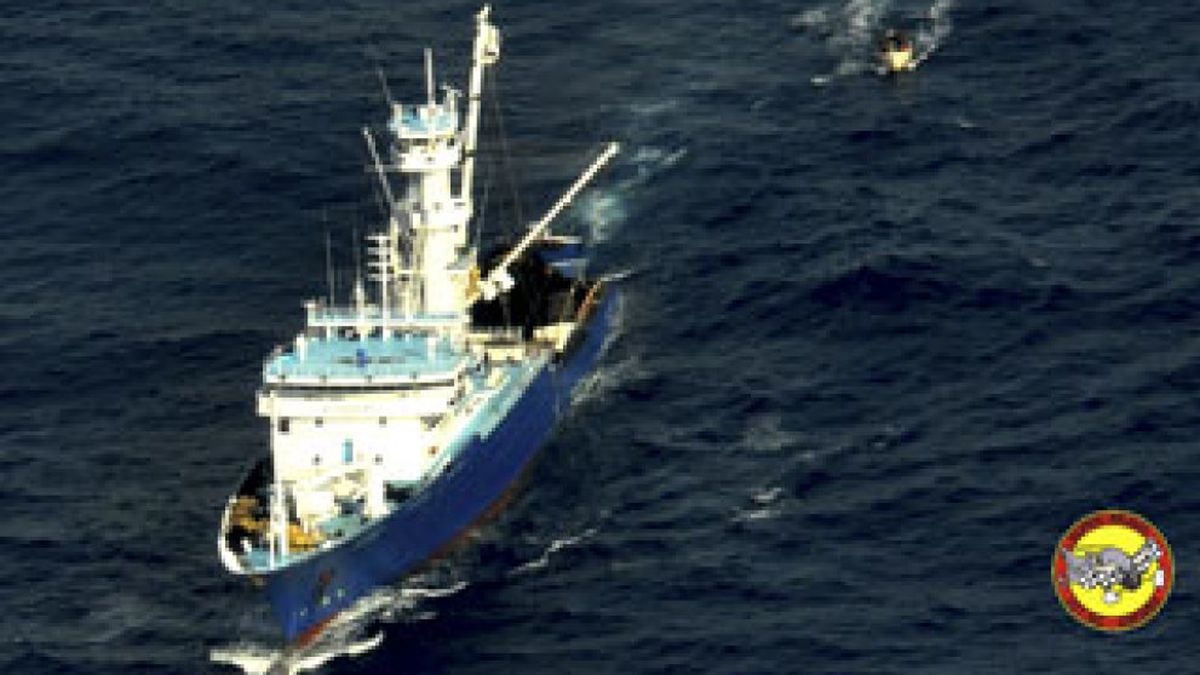La Fiscalía pide prisión para los dos piratas detenidos por el secuestro del pesquero vasco