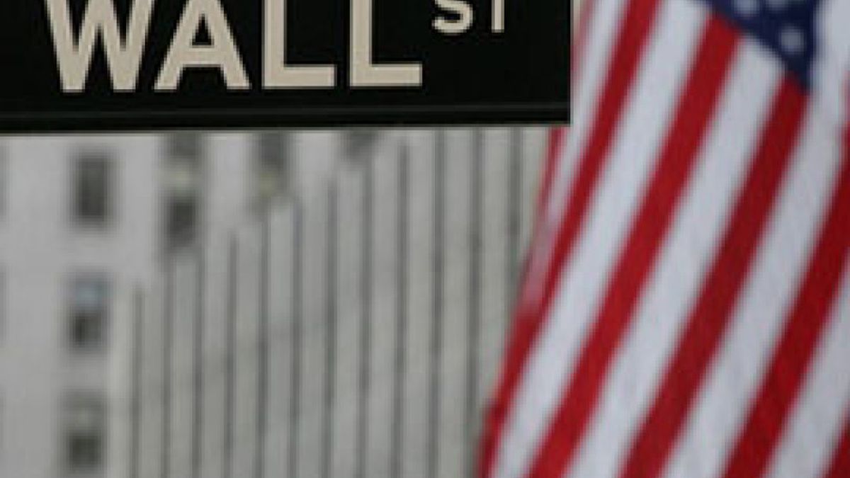 Wall Street cierra a la baja pese al acuerdo de rescate a Chipre