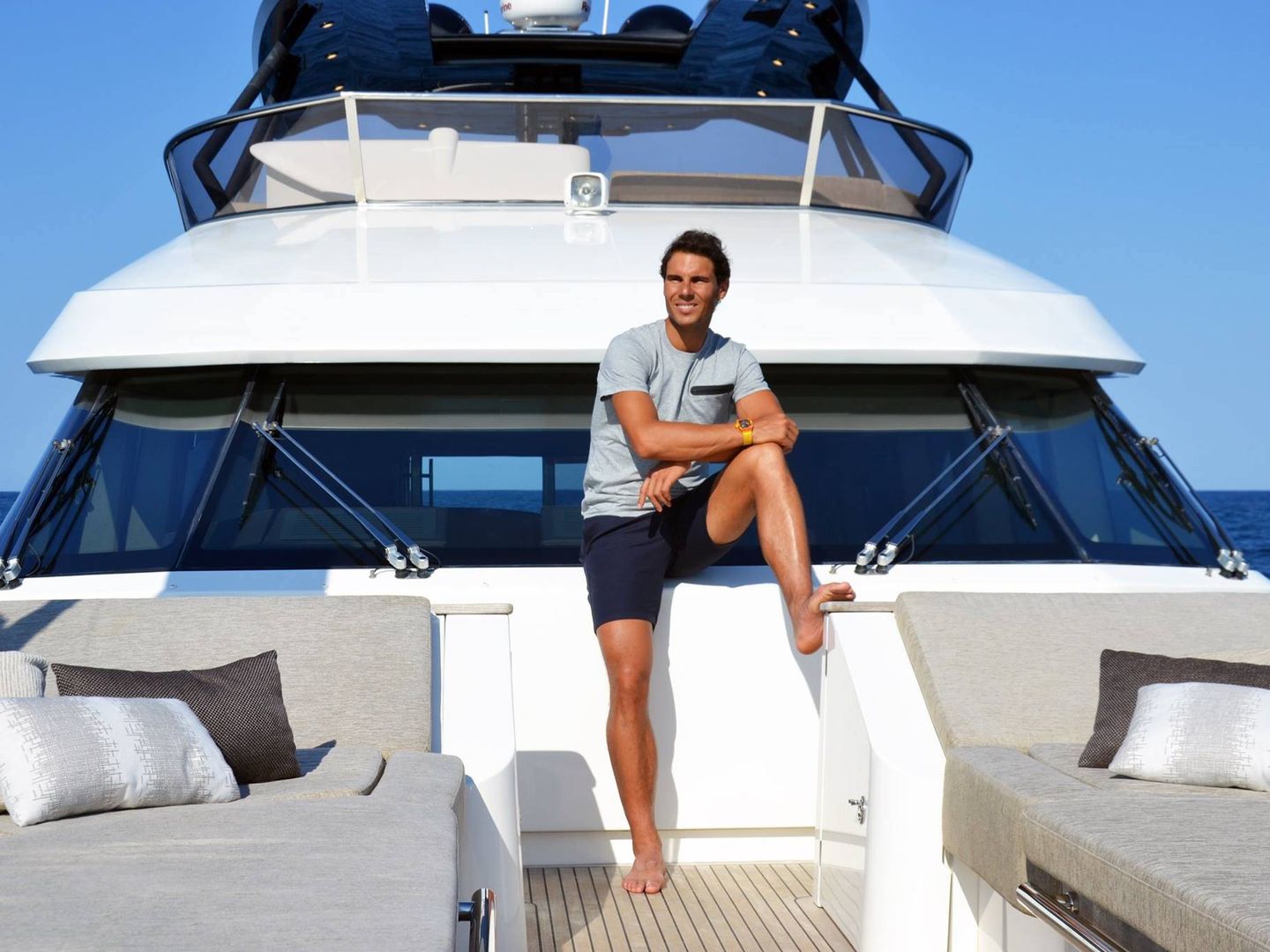 Rafa Nadal, en su yate MCY 76. (Monte Carlo Yachts)