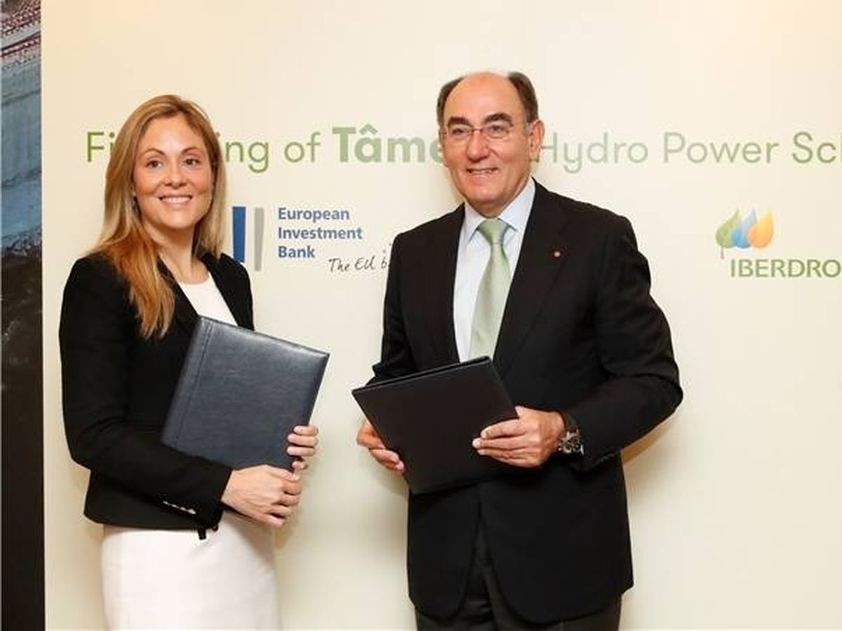 Foto: La exvicepresidenta del BEI Emma Navarro y el presidente de Iberdrola, Ignacio Sánchez Galán.