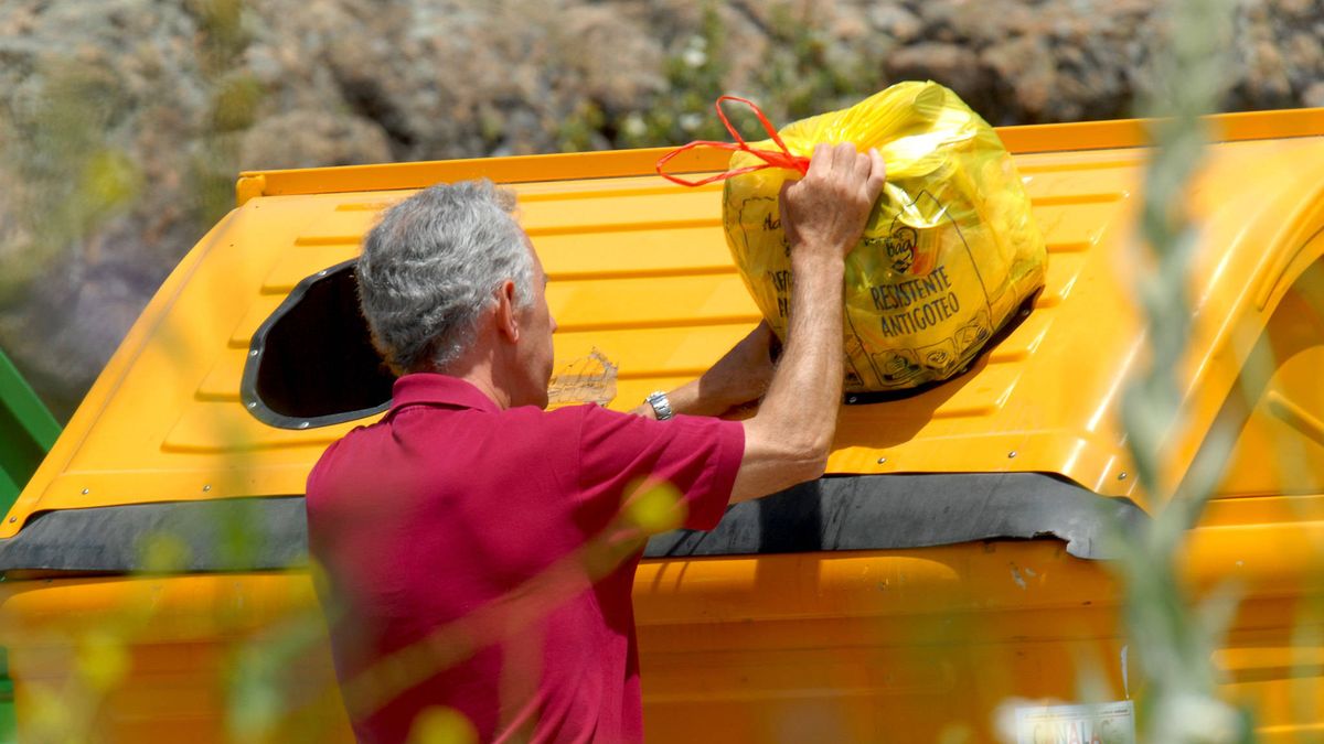 Los españoles depositaron un 8% más de envases en los contenedores amarillo y azul