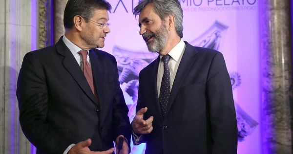 Foto: Rafael Catalá, ministro de Justicia, y Carlos Lesmes, presidente del Consejo General del Poder Judicial. (EFE)