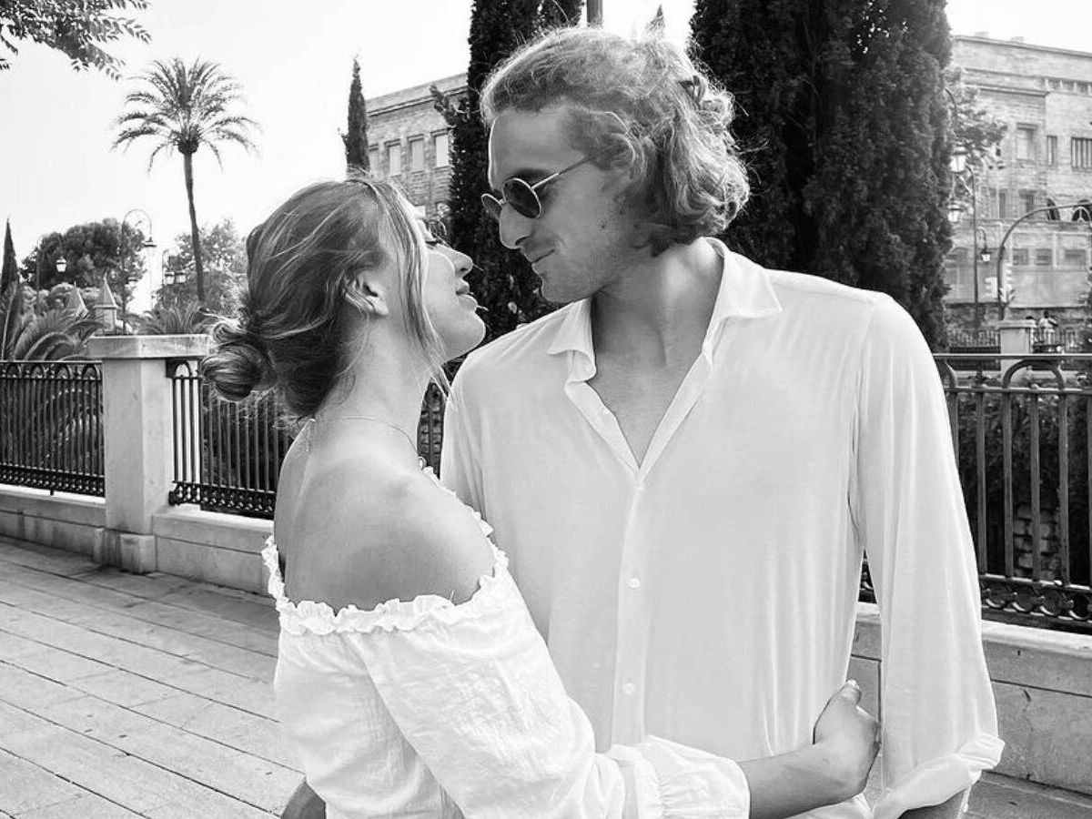 Foto: Paula Badosa y Stefanos Tsitsipas, en una imagen de lo más romántica. (Instagram/@tsitsipas)