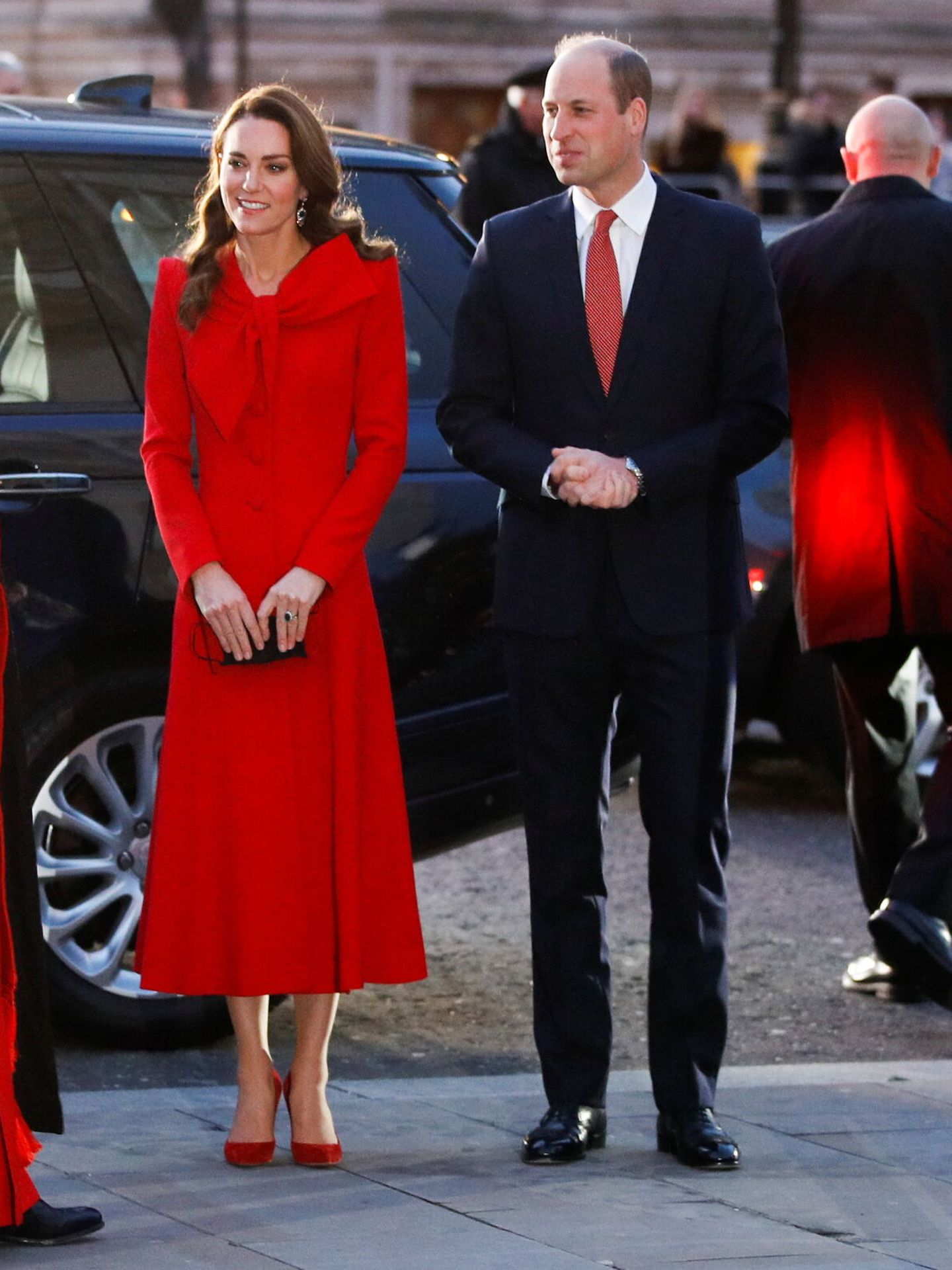 El príncipe Guillermo y Kate Middleton, a su llegada a la Abadía de Westminster. (EFE/Facundo Arrizabalaga)