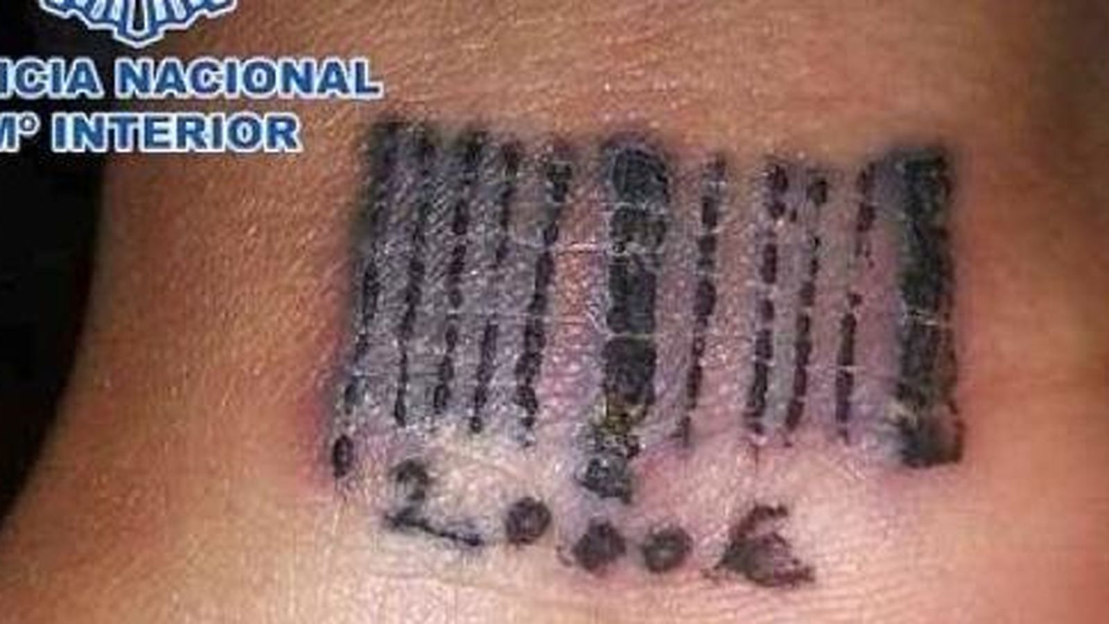 Foto: Código de barras que una de las chicas tenía tatuado (EC)
