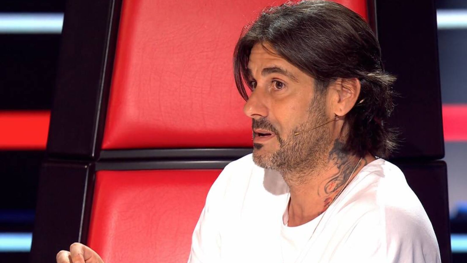 La reflexión de Melendi sobre afrontar las críticas: "No me importa si desafino, que lo hago bastante"