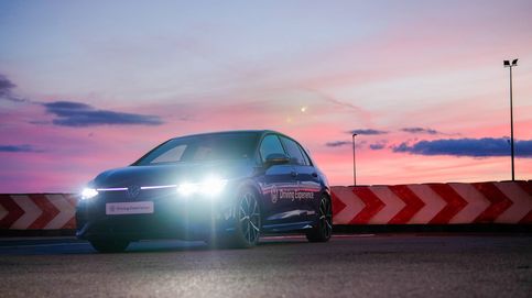 Volkswagen lanza por primera vez un curso de conducción nocturna, y aún hay plazas libres