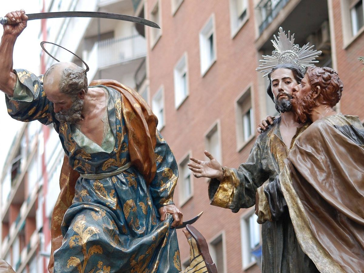 Foto: Detalle del beso de Judas en la escena del prendimiento. (Antonio Salzillo/Antonio López en Pixabay)