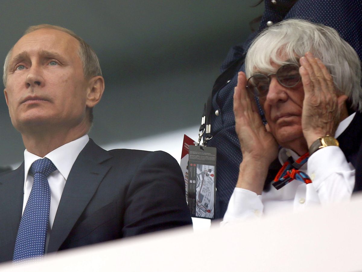 Foto: Ecclestone, junto a Vladimir Putin en 2015. (EFE/EPA/Srdjan Suki)