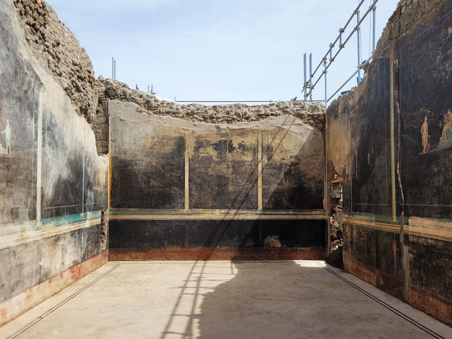 Imagen del salon de banquetes descubierto en Pompeya. (EFE/ Ministerio de Cultura de Italia)