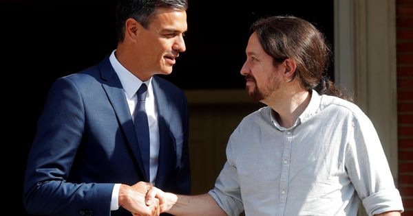 Foto: Pedro Sánchez recibe en La Moncloa a Pablo Iglesias, el pasado 6 de septiembre. (EFE)