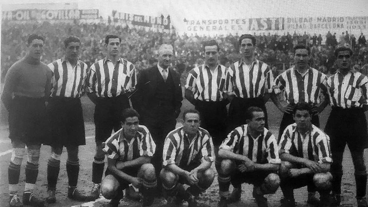 Imagen del Athletic Club en el que jugó Ángel Zubieta y que esa temporada ganó la Liga.