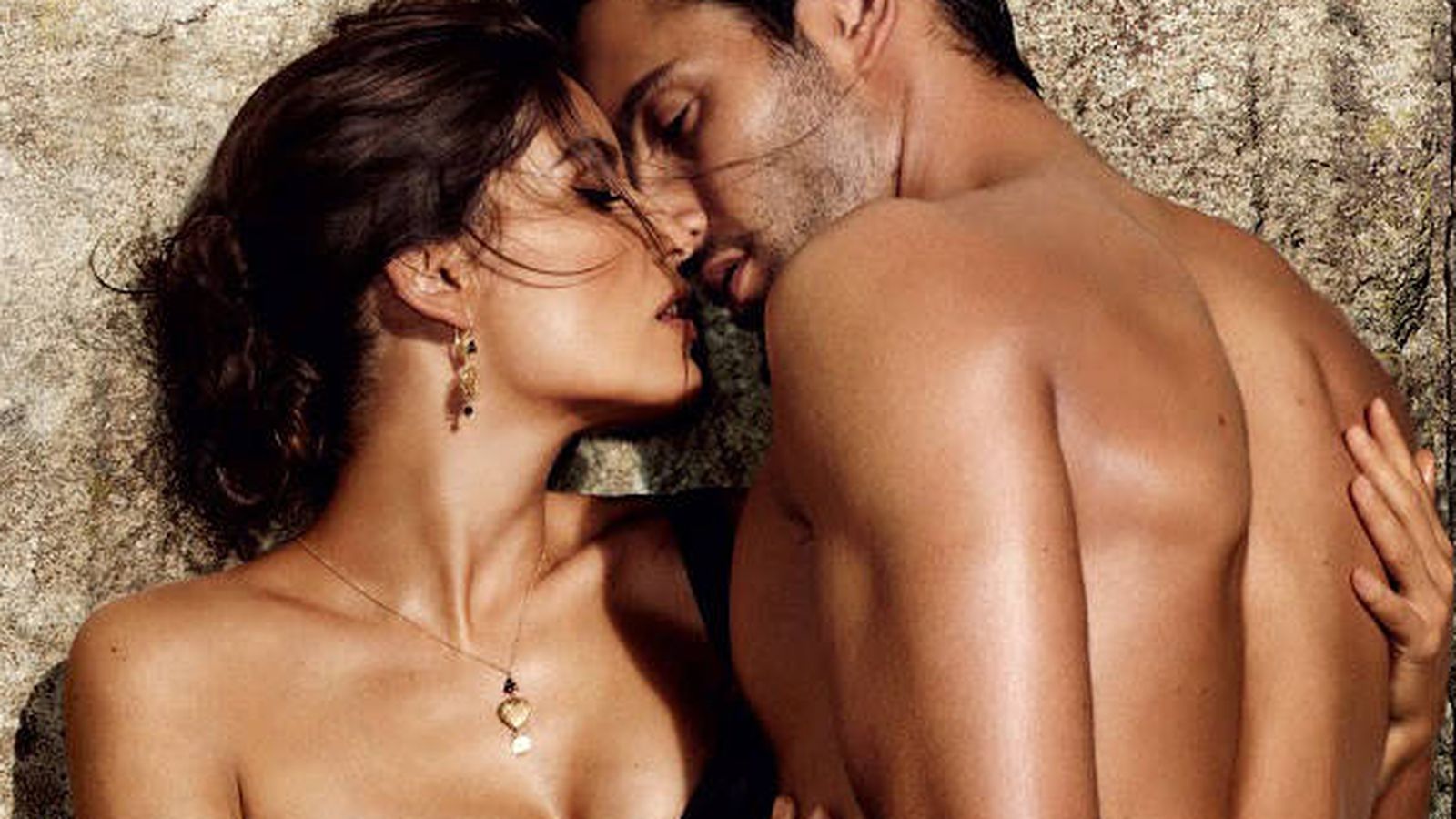 Foto: Perfumes sensuales para subir la temperatura este verano. (Imagen: Dolce & Gabbana)