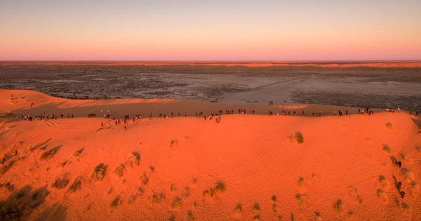 Foto: El festival más remoto del mundo se celebra cada año en mitad del desierto (Foto: Facebook Big Red Bash)