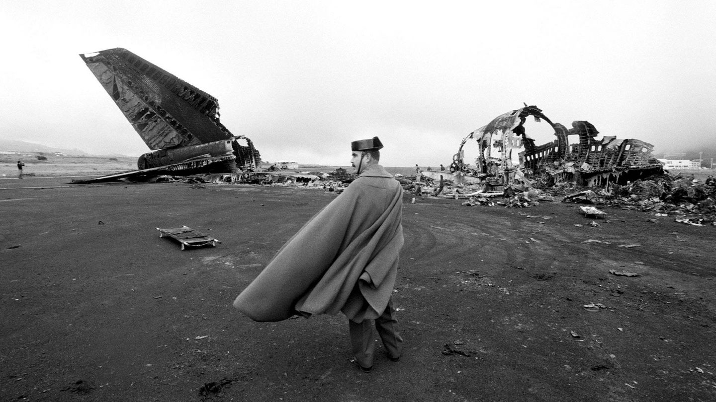 Imagen de archivo del accidente aéreo de 1977 en el aeropuerto de los Rodeos. (Tony Comiti/Getty)