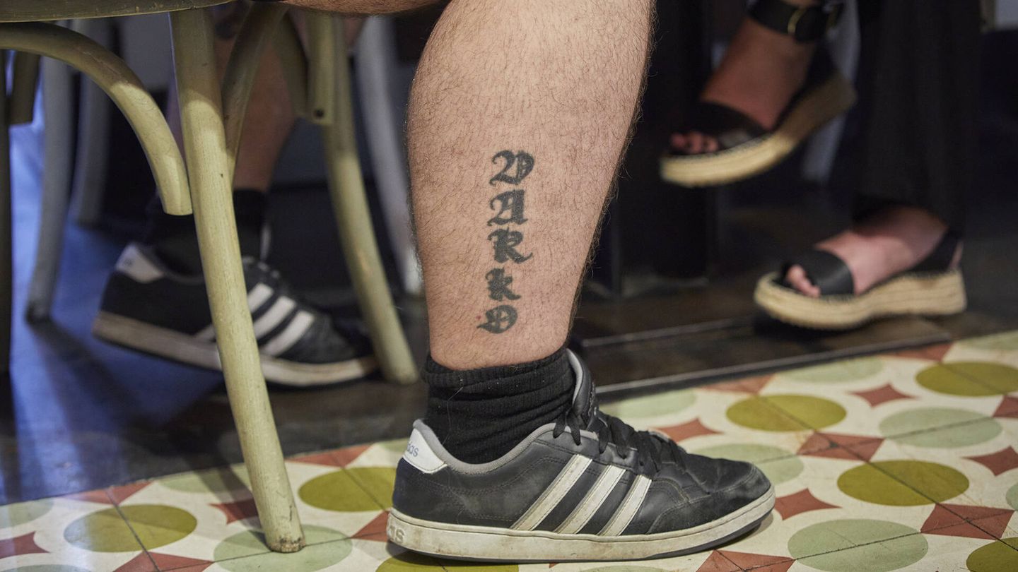 El tatuaje de Darko que simboliza su nombre a los 18 años. (J.H.)