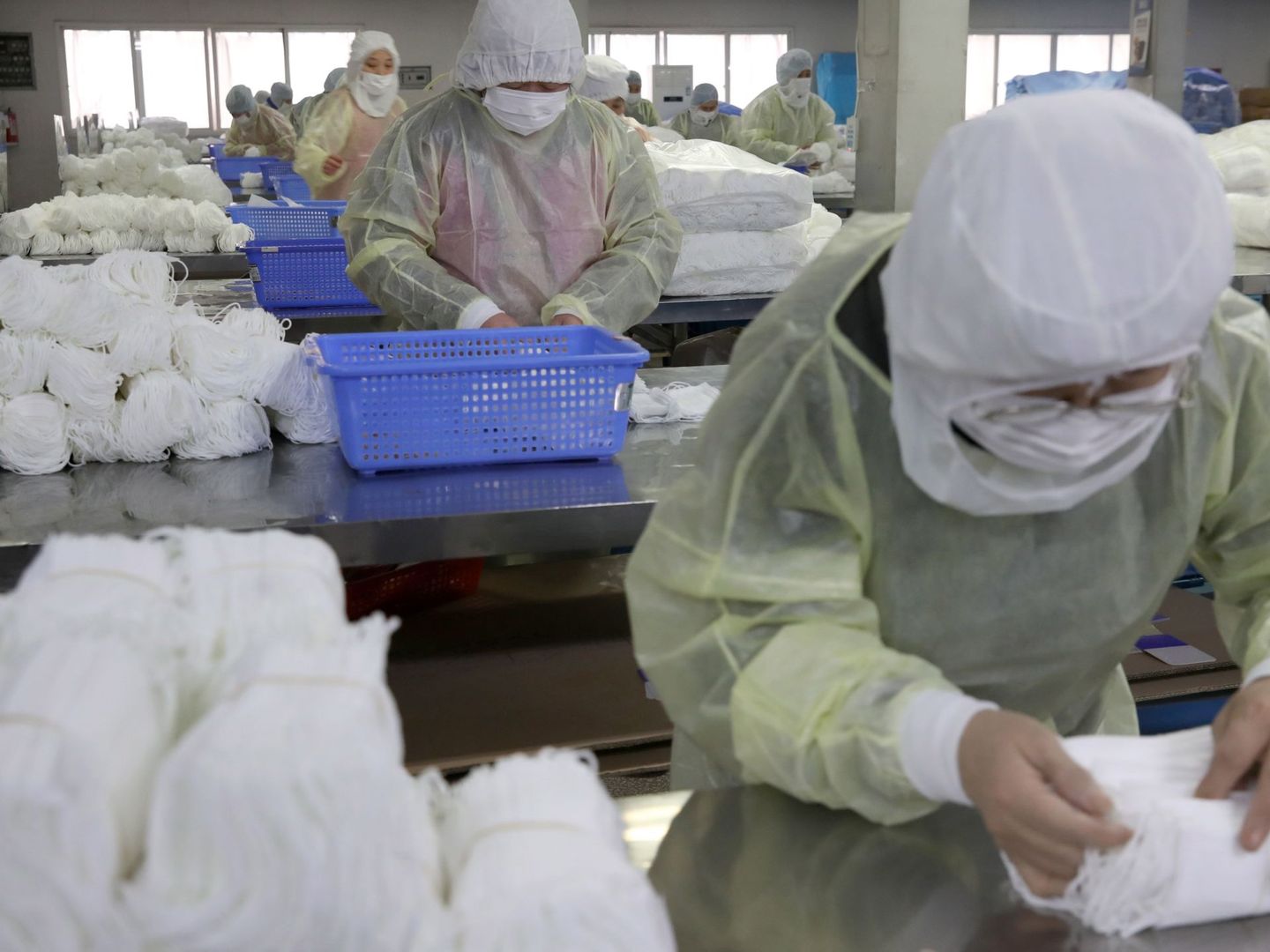 Equipamientos médicos, fabricantes de mascarillas o distribuidores de productos necesarios en hospitales…muchas de estas compañías fortalecidas por la pandemia son Chinas