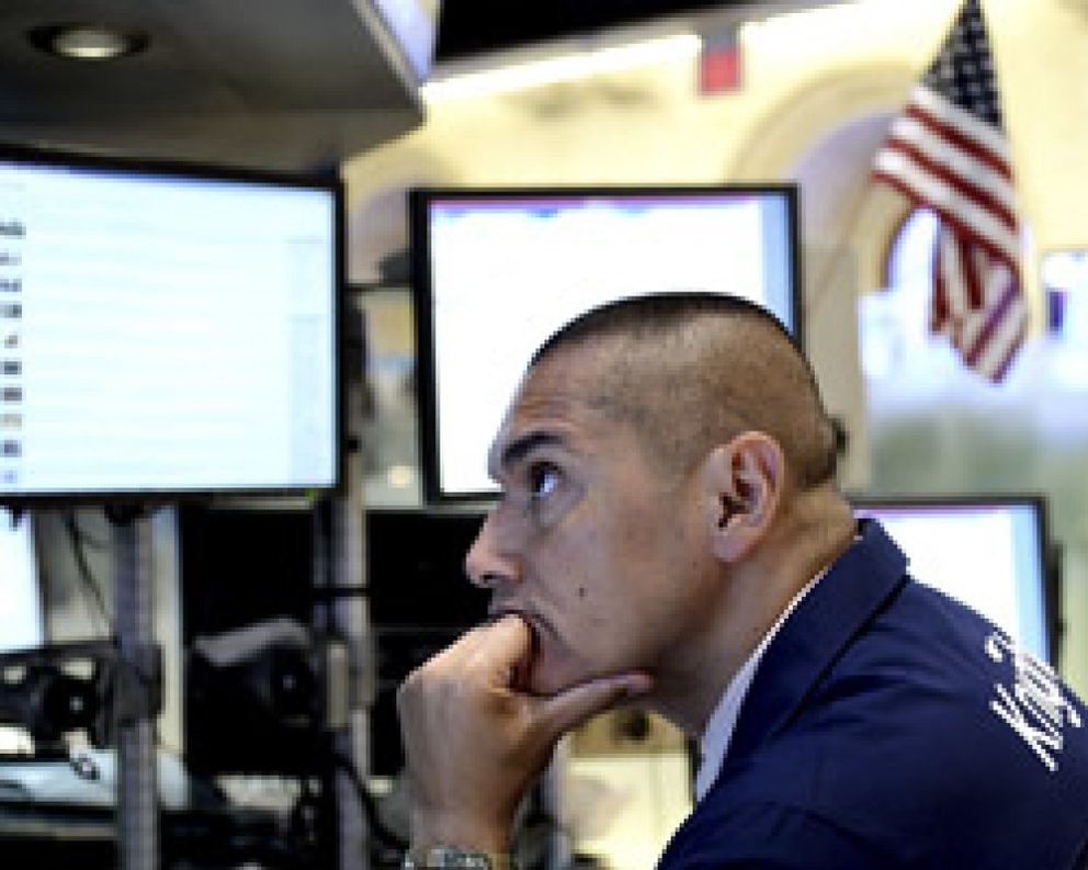 Foto: Wall Street se tiñe de rojo antes de dar el pistoletazo a la temporada de resultados
