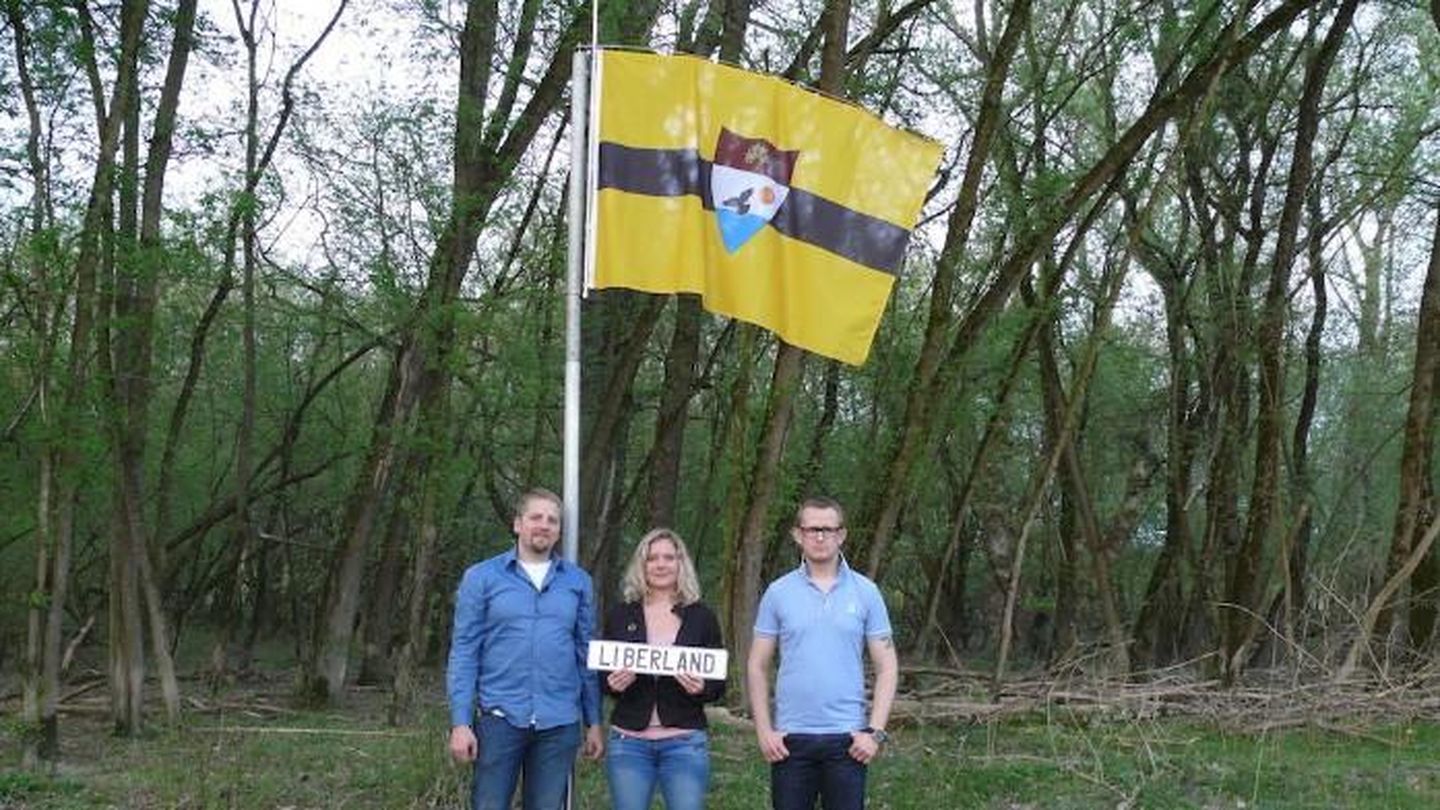 Vít Jedlička, presidente de la República Libre de Liberland junto con otros fundadores. (Liberland) 