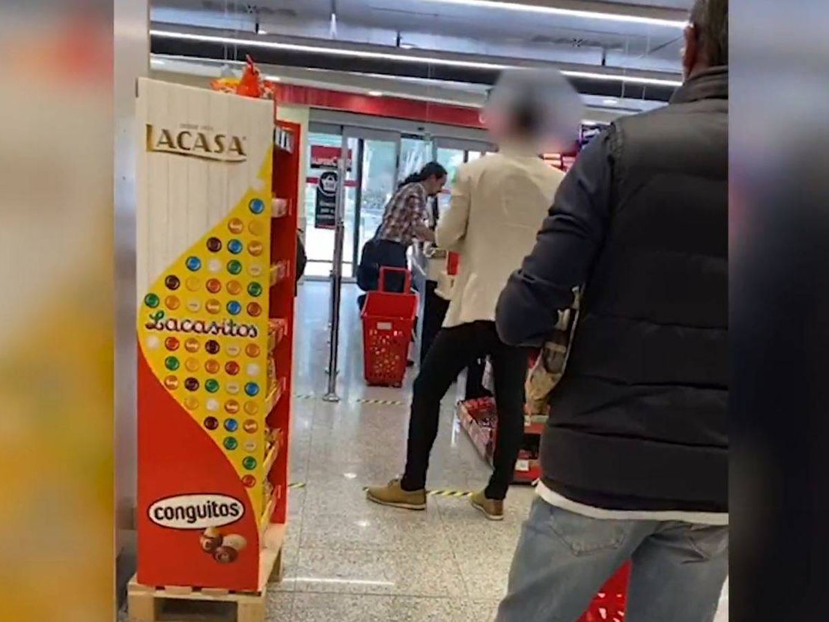Foto: Vídeo de Pablo Iglesias comprando en el supermercado sin mascarilla