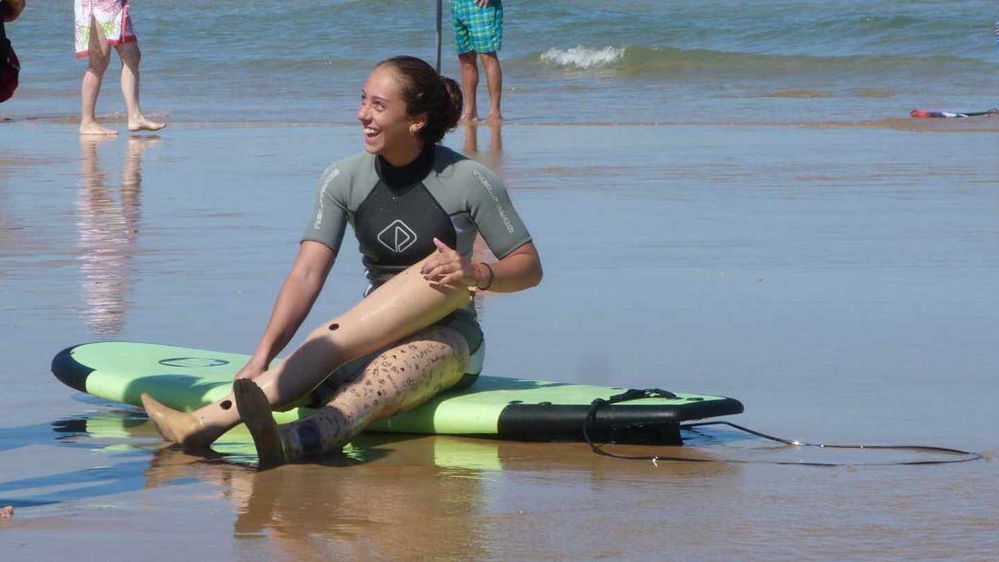 Audrey Pascual, en una competición de surf. (Cedida)