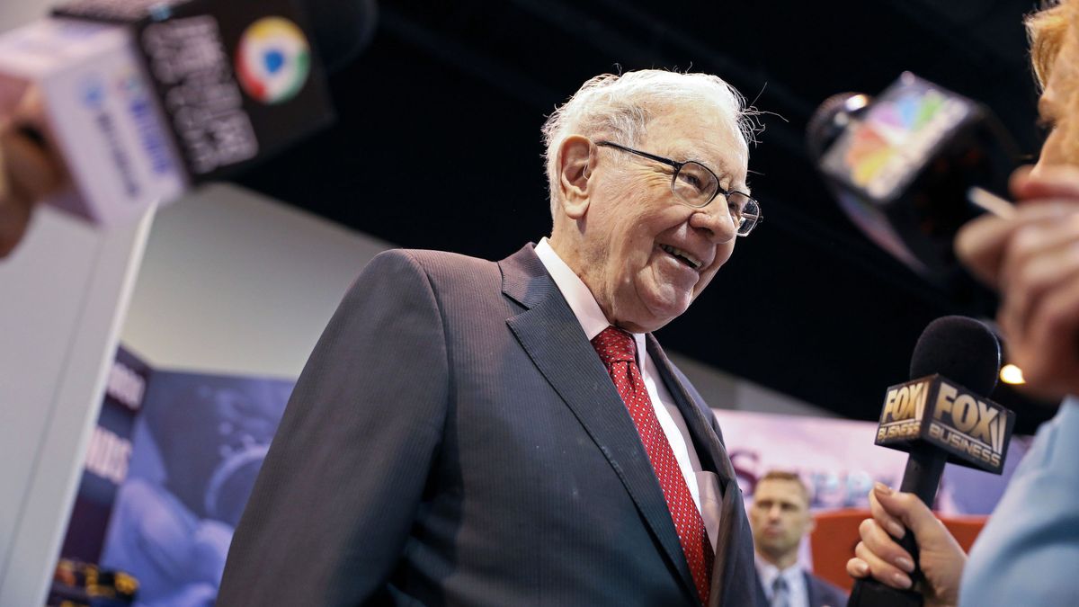 Buffett vende en los grandes bancos de Wall Street y compra en Barrick Gold