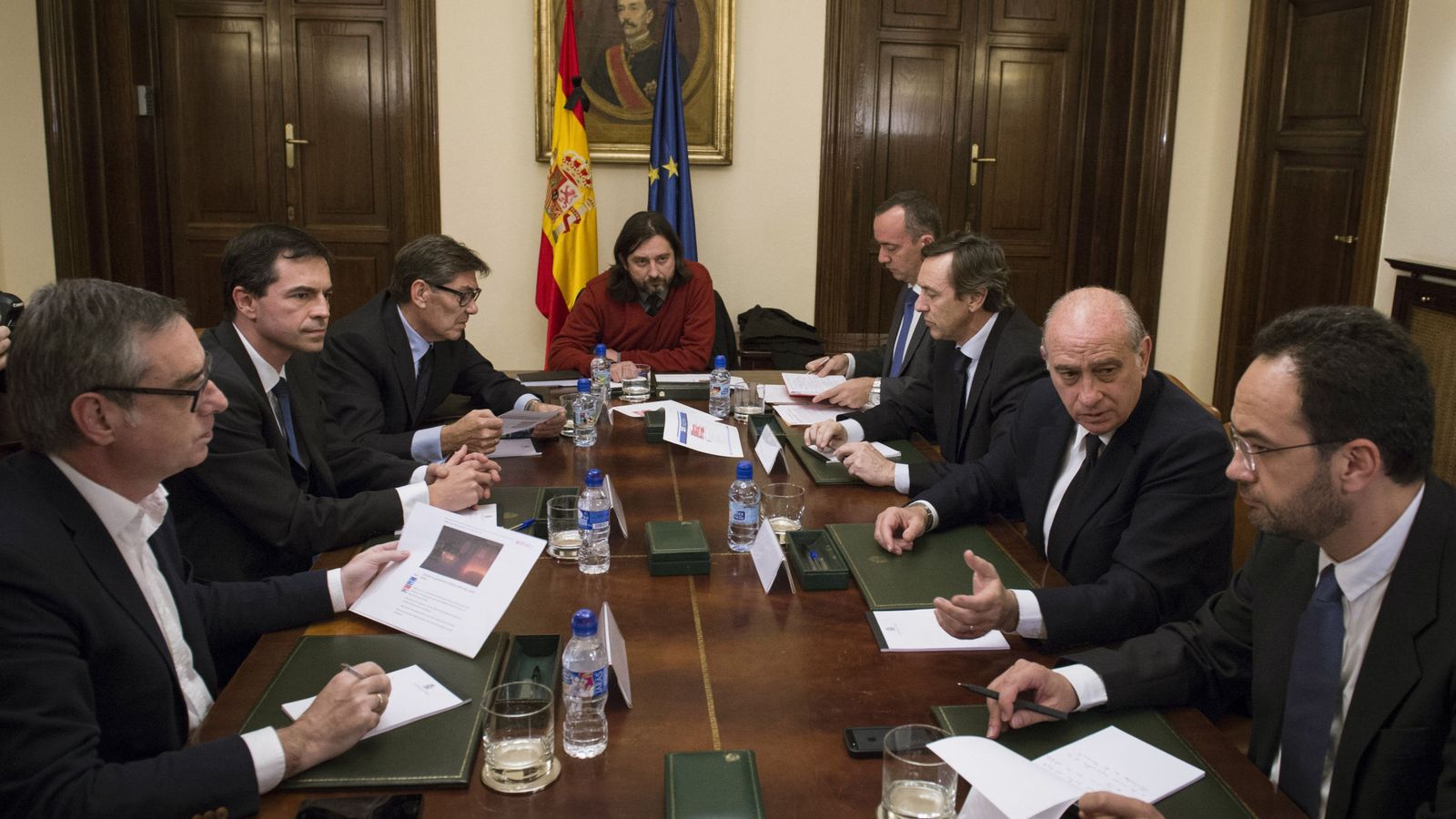 Foto: Reunión de la Comisión de Seguimiento del Pacto Antiterrorista. (Ministerio del Interior)