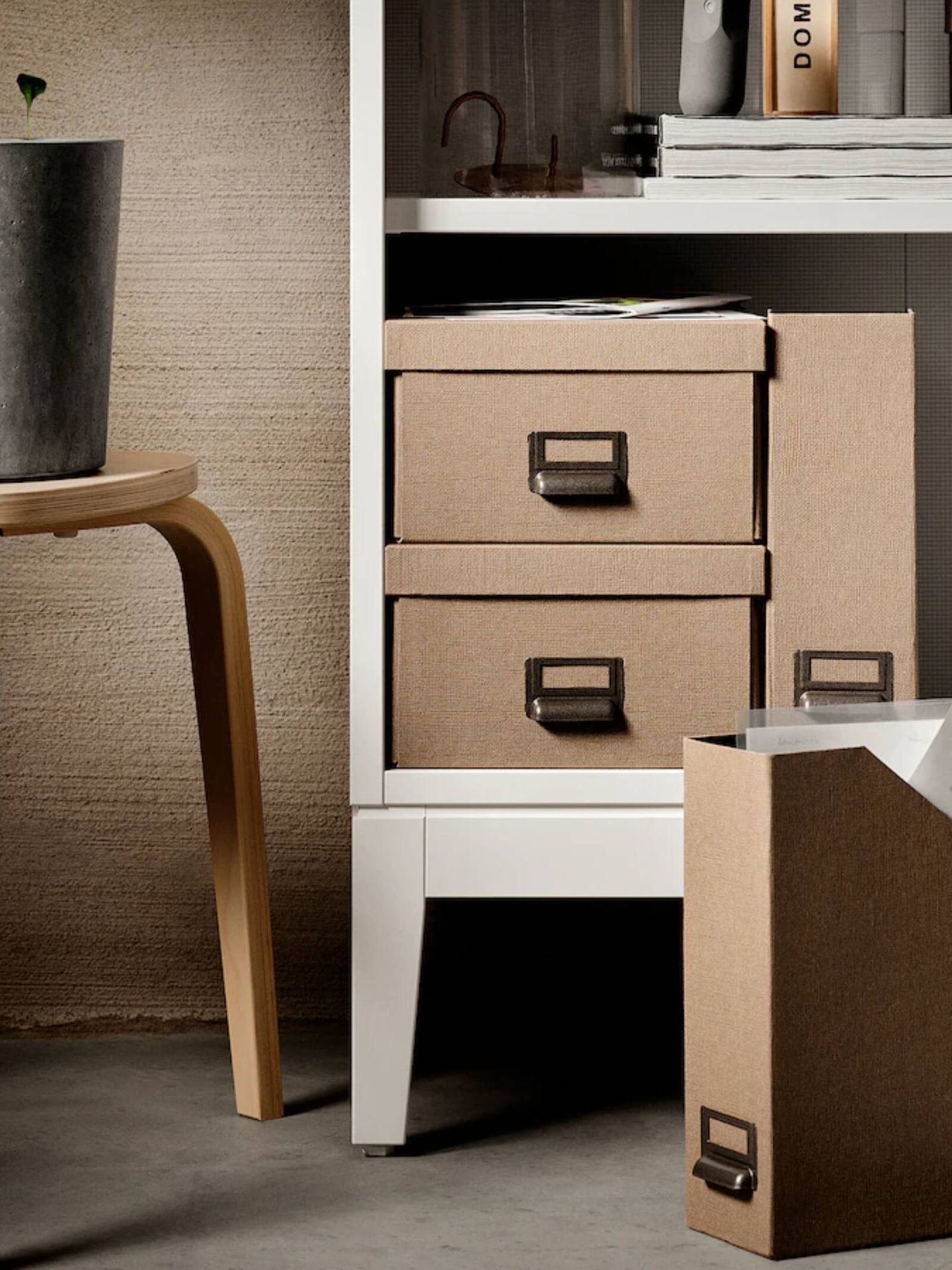 Esta estantería es el nuevo mueble de Ikea ideal para salones pequeños. (Cortesía)