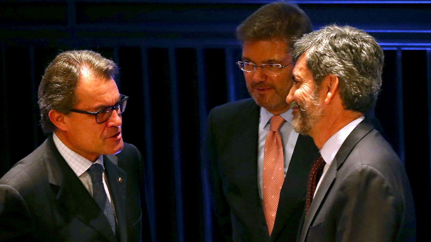 Artur Mas, Rafael Catalá y Carlos Lesmes, en una imagen de 2015. EFE
