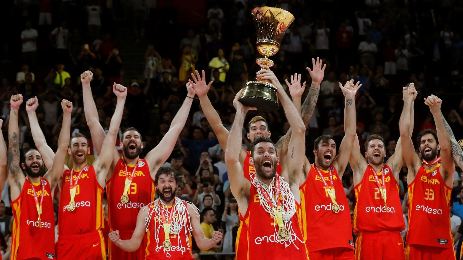 Foto: Los jugadores de la selección española celebran su triunfo en el Mundial. (EFE)