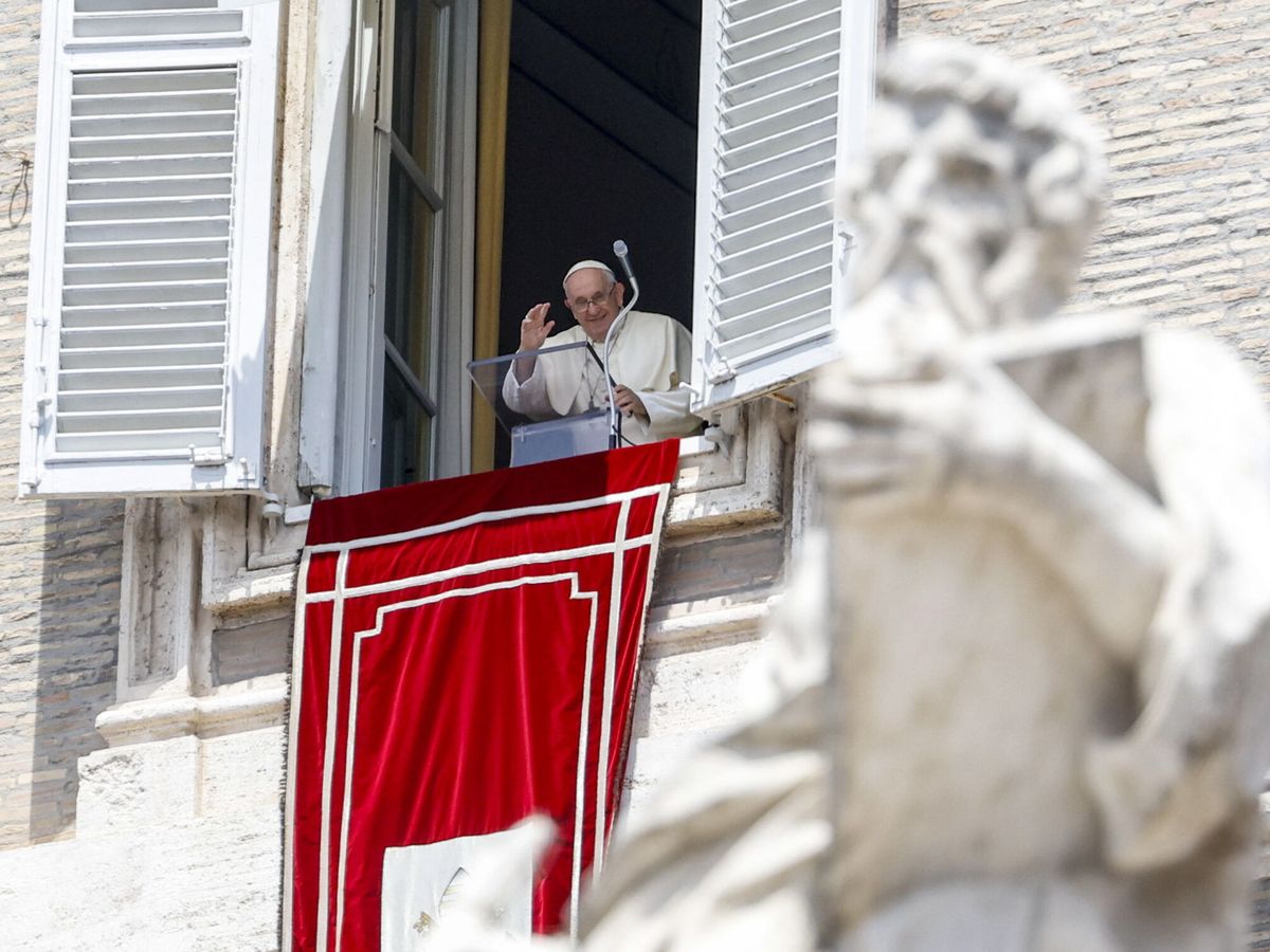 Foto: El papa Francisco, en la plaza de San Pedro. (EFE/Fabio Frustaci)