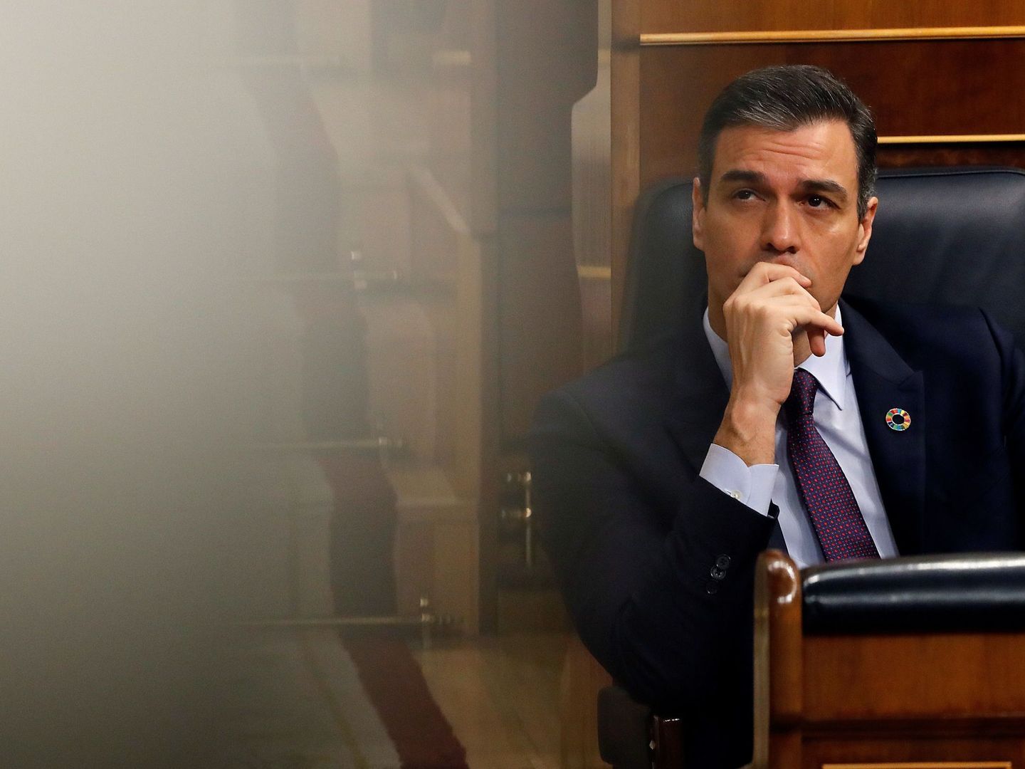 El presidente del Gobierno, Pedro Sánchez, al inicio de la sesión de control. (EFE)