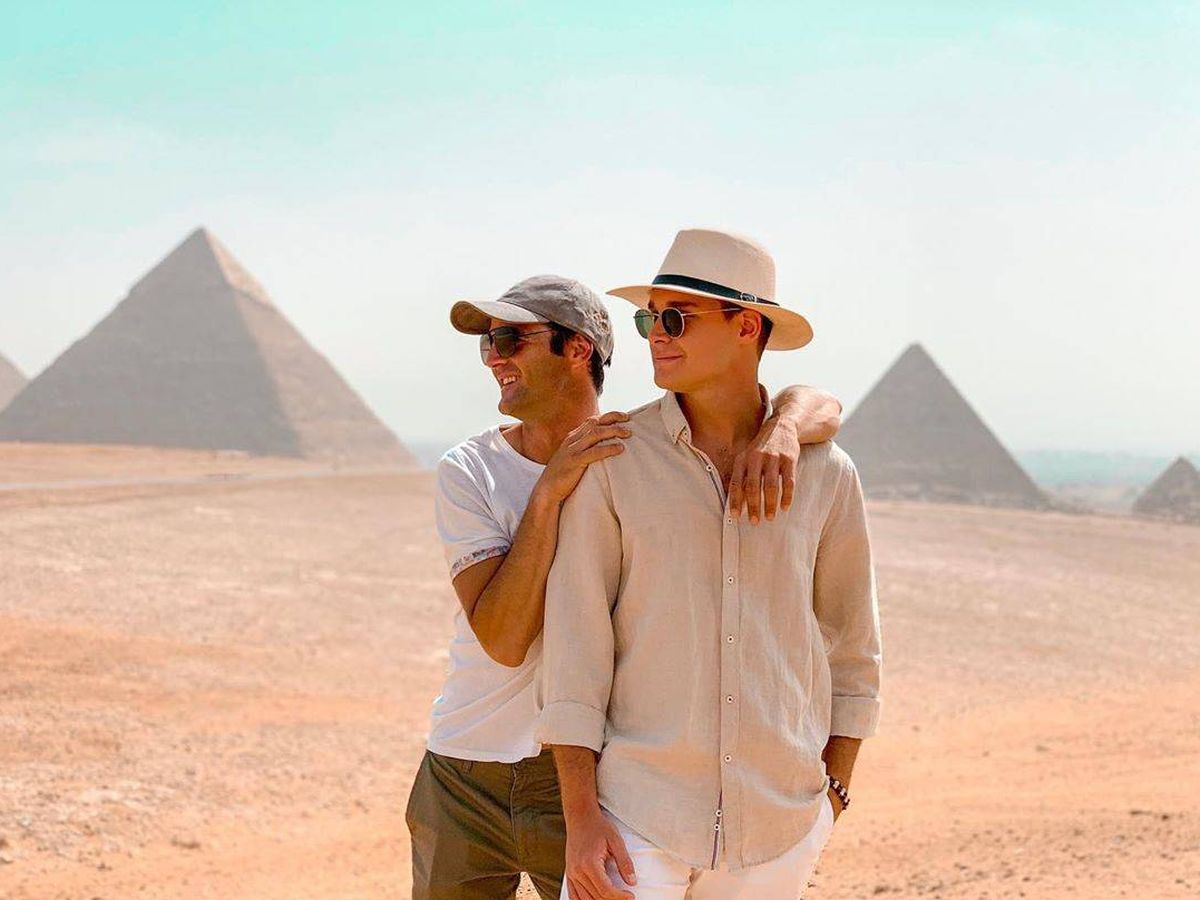 Foto: José Bono Jr. y Aitor Gómez, durante un viaje a Egipto. (IG)