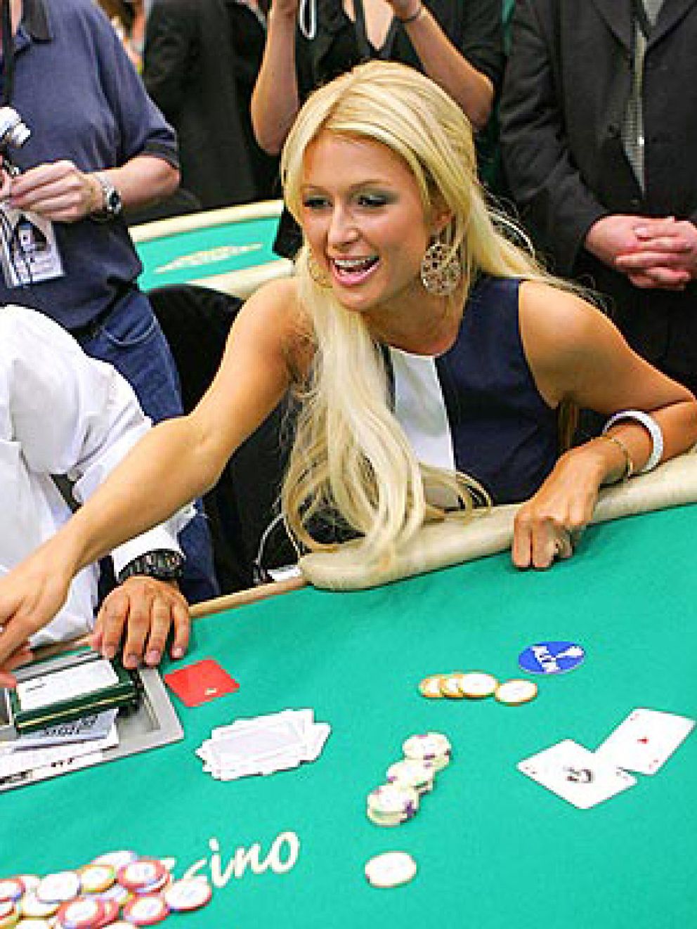 Foto: Paris Hilton gana 23.000 euros jugando al 'blackjack'