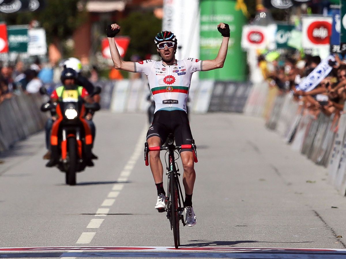 Foto: Domingo Gonçalves, en 2018 tras ganar una etapa en la Vuelta a Portugal. (EFE)