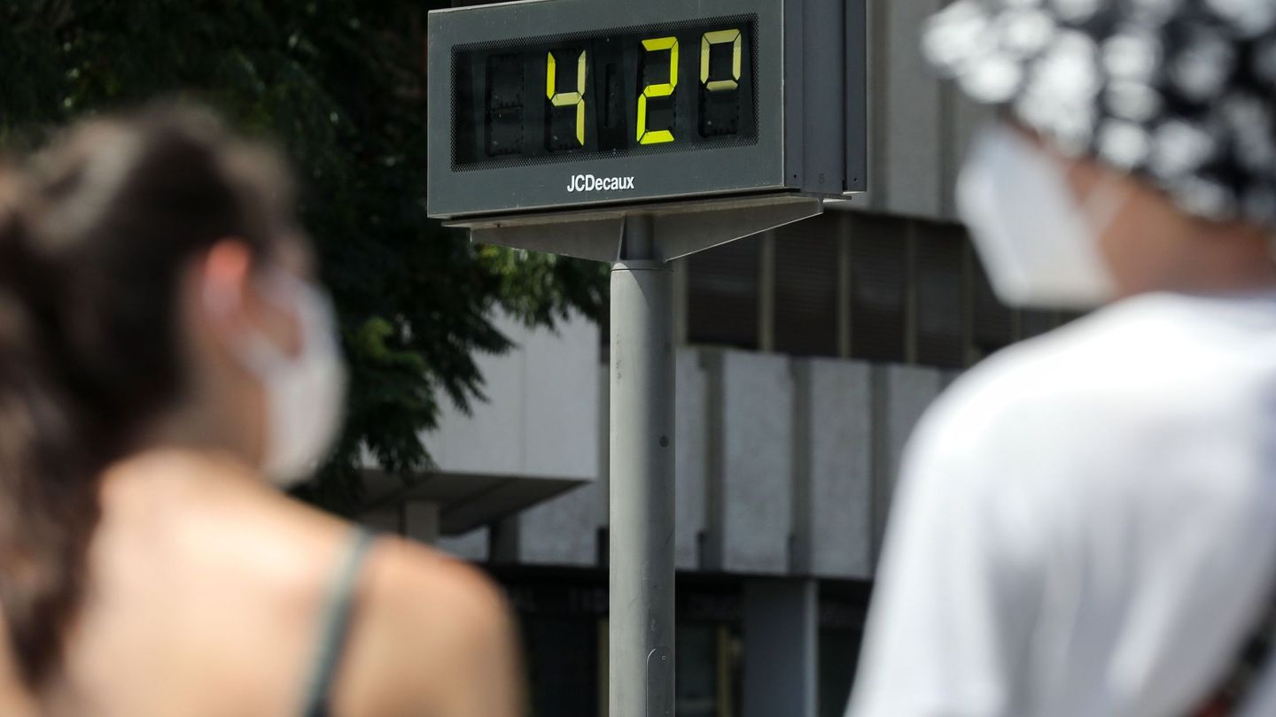 Las altas temperaturas seguirán batiendo records en los próximos años (EFE)
