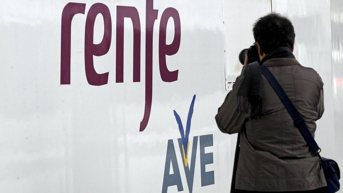 Renfe valora cinco ofertas del AVE con la vista puesta en la formación de Gobierno