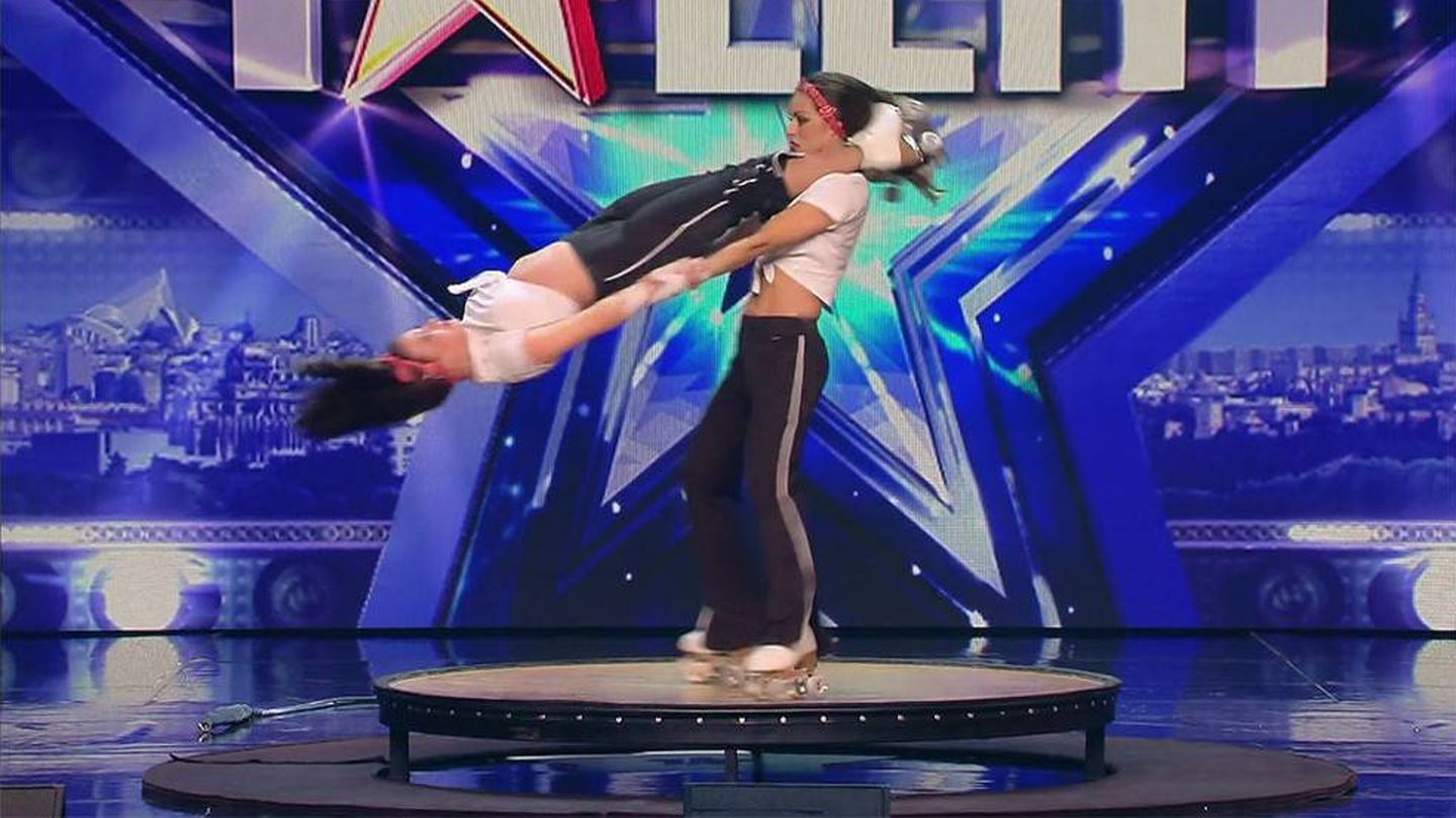 Niedziela y Emily, en la semifinal de 'Got Talent'. (Telecinco)